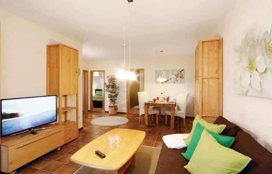 Stunning Home in Thalfang With 2 Bedrooms and Wifi