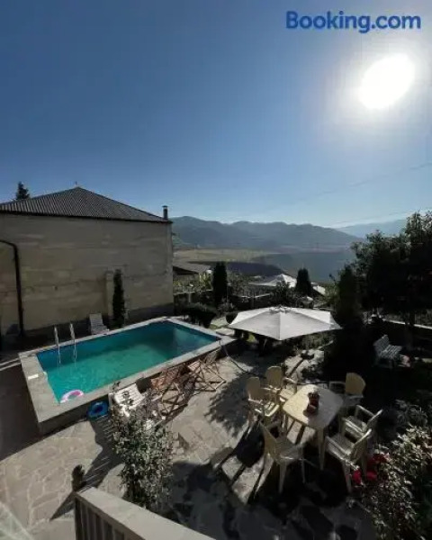 "VaKaLeR" Hotel in Haghpat