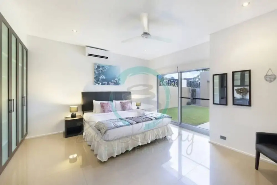 Zen Bayview Bliss - Luxury Mansion