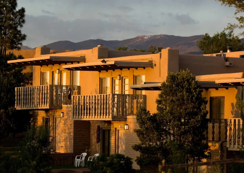 Fort Marcy Hotel Suites by All Seasons Resort Lodging