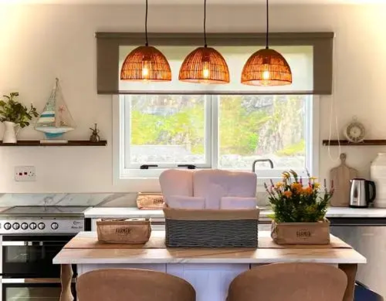 Farr Bay Inn