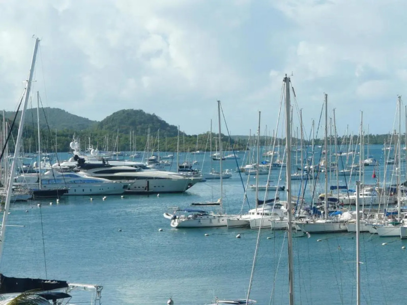 APPARTEMENT T 4 vue SUR MER