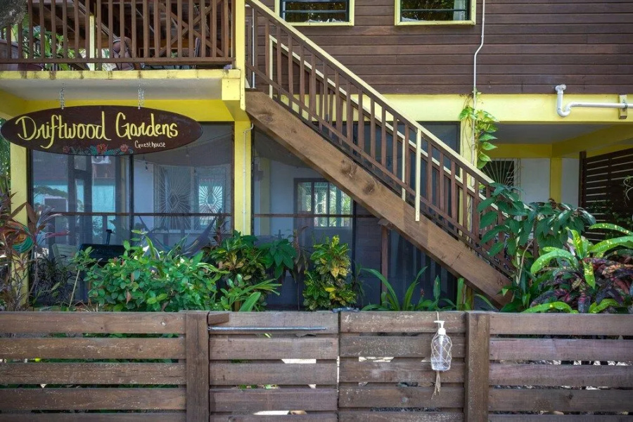 Driftwood Gardens Guesthouse