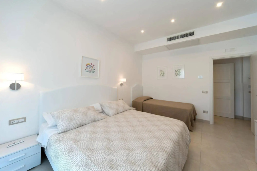 Santa Tecla Apartments