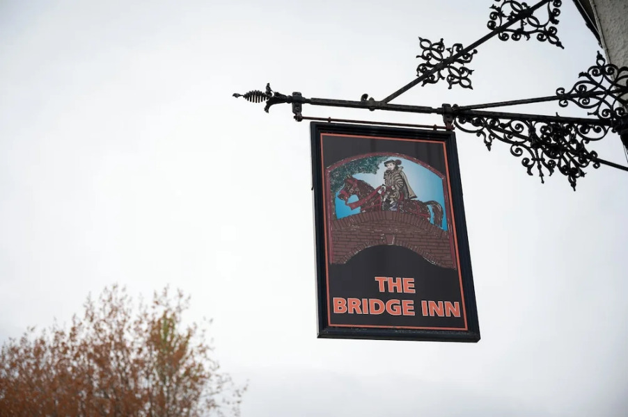 Bridge Inn Hotel
