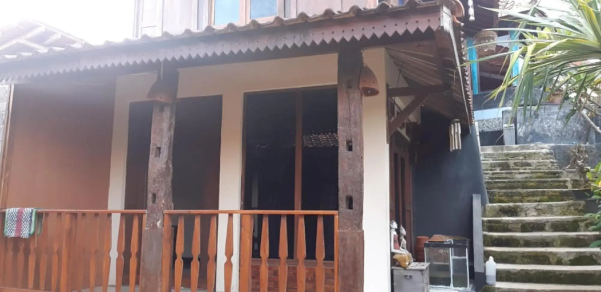 Penginapan BoB Home by ZUZU