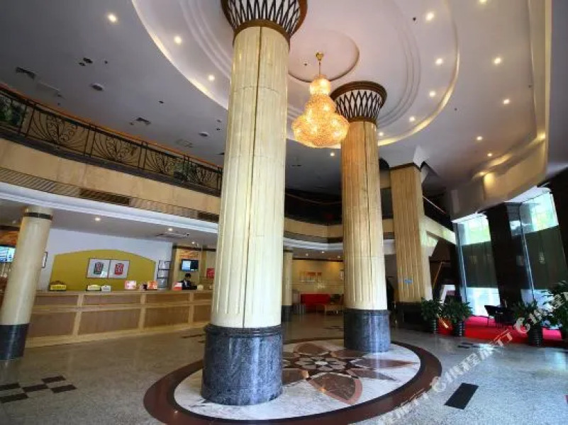 Home Inn (Qingyuanqiao North Road Walmart Plaza)