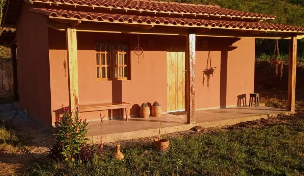 Vila Sincorá - Chalé para 4 pessoas com cozinha a 1 km da Cachoeira do Buracão