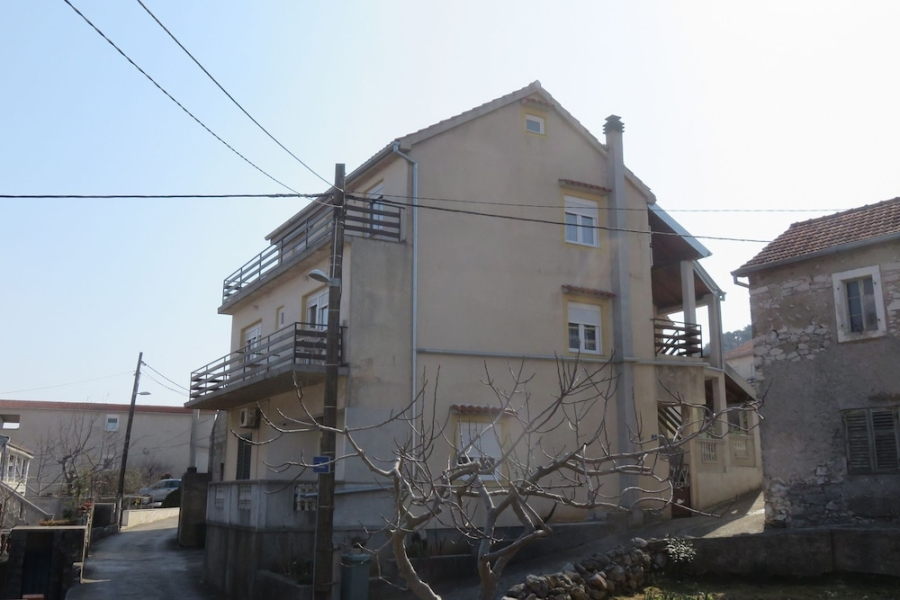 Marin - 100m From the Beach With Parking - A1