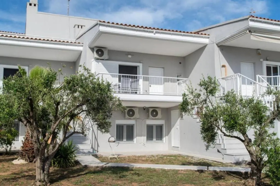 Family Maisonette with pool #2