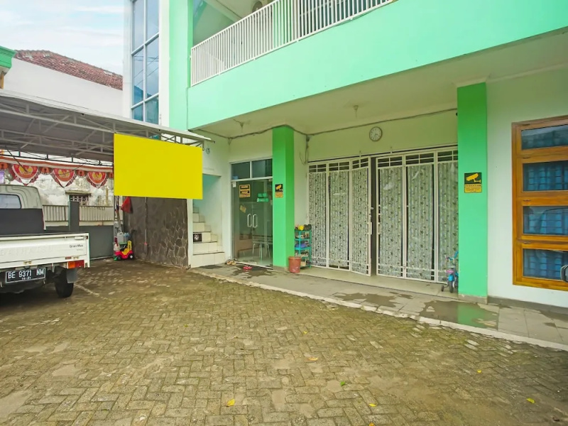 OYO 1804 Guest House Oema'h Opa