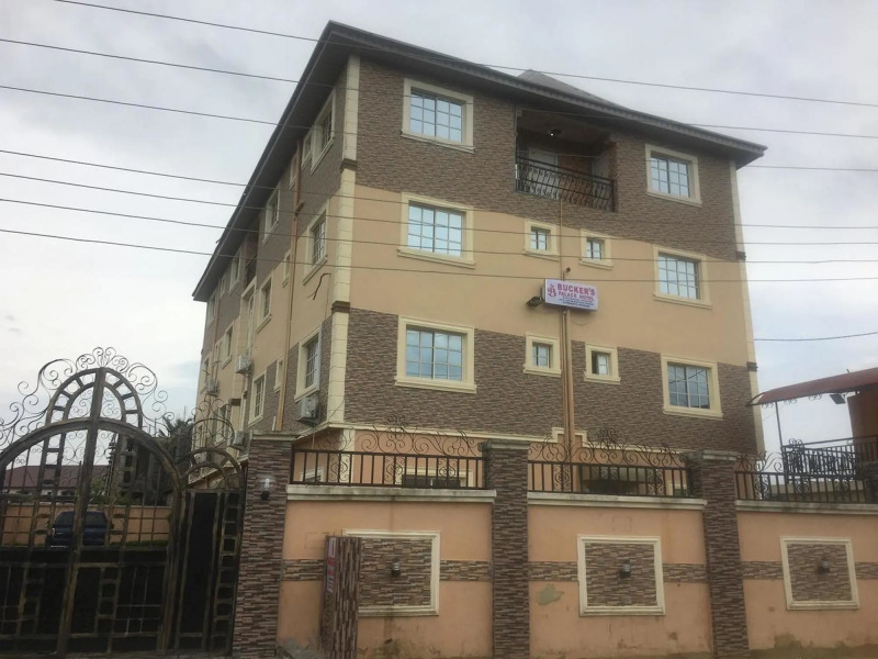 Bucker's Palace Hotel