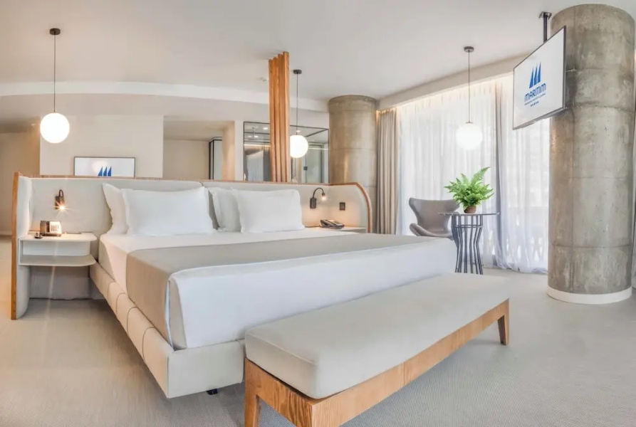 Maritim Marina Bay Resort  Casino