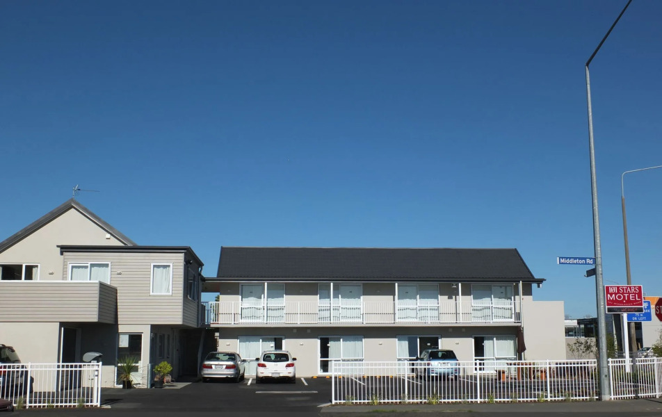 101 Stars Motel