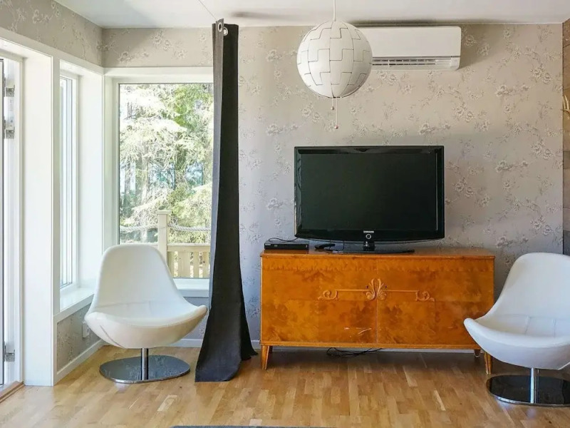 Lakefront House With Terrace