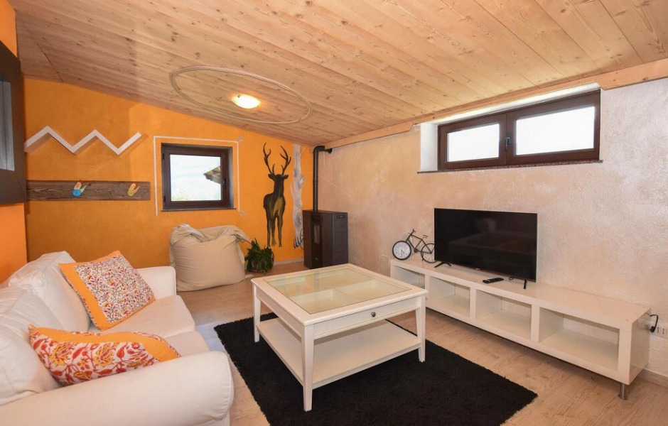 Stunning Apartment in Verrayes With 2 Bedrooms and Wifi