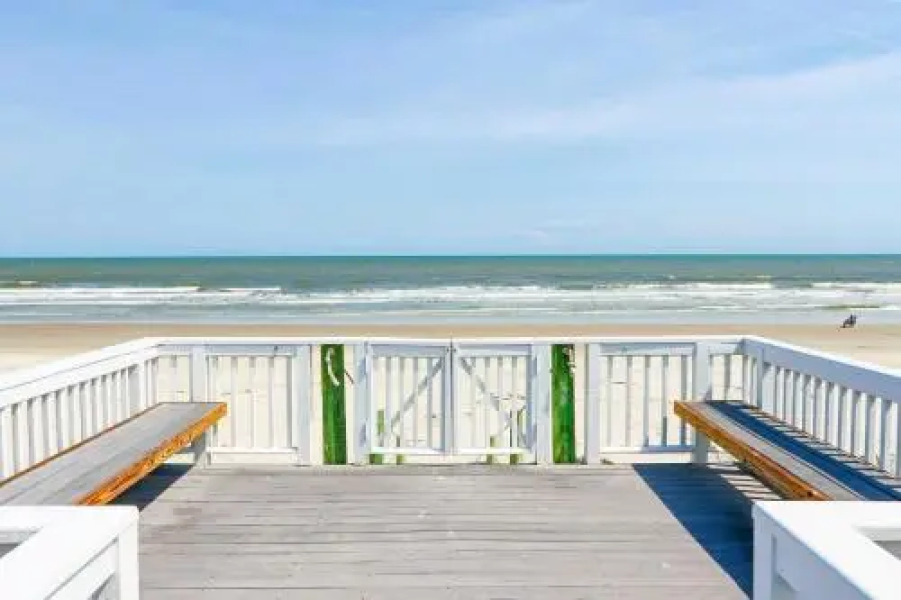 458 Tarpon - Five Bedroom House