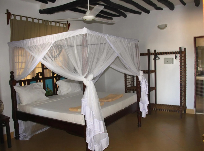 Makuti Beach Bungalows