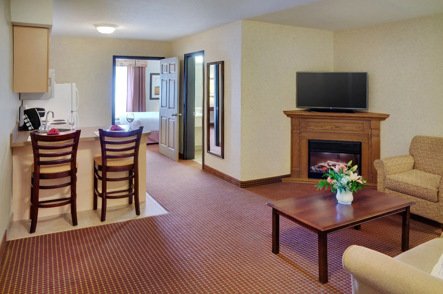 Pomeroy Inn & Suites Fort St. John