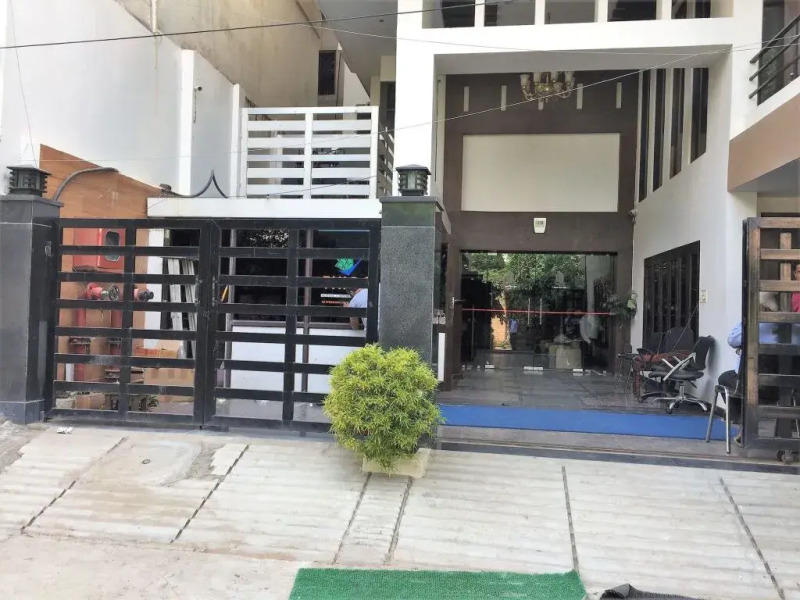 Hotel Park Plaza Varanasi