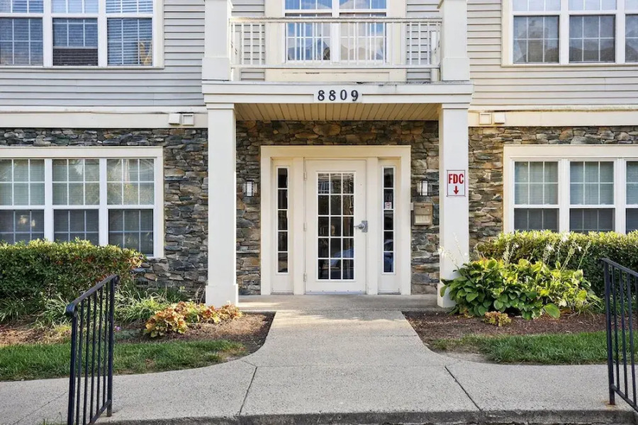 Cozy Pikesville Penthouse With Basketball Arcade 2 Bedroom Condo