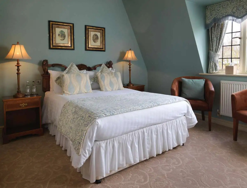 Ye Olde Bell Hotel & Spa