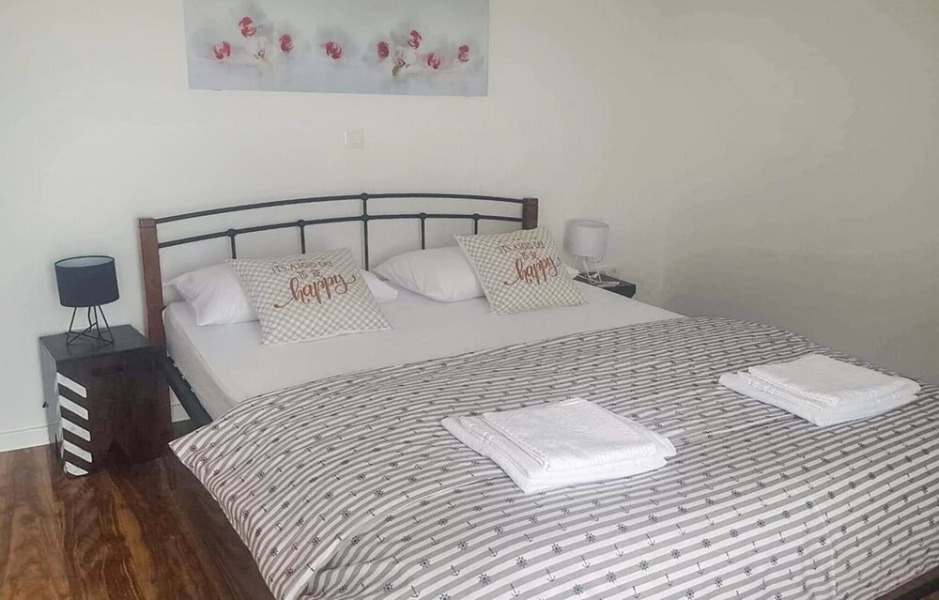 Amazing Home in Kastel Stari with Hot Tub, WiFi & 2 Bedrooms