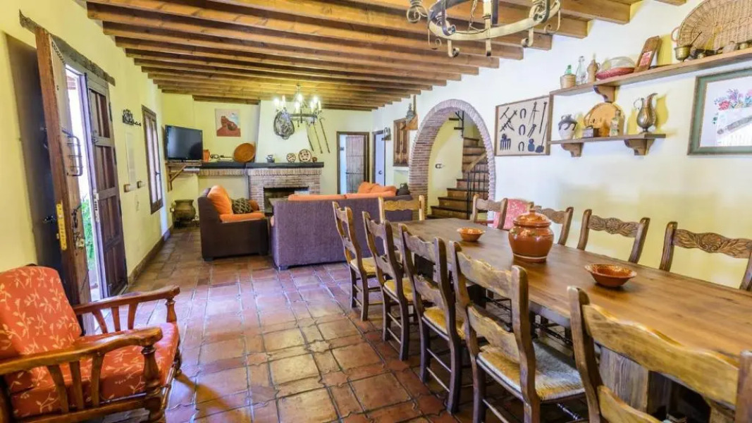 Mansion Piedras Blancas Colmenar by Ruralidays