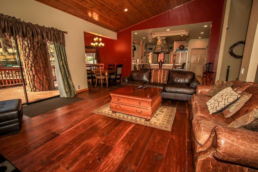 Four Happy Bears Estate #1277