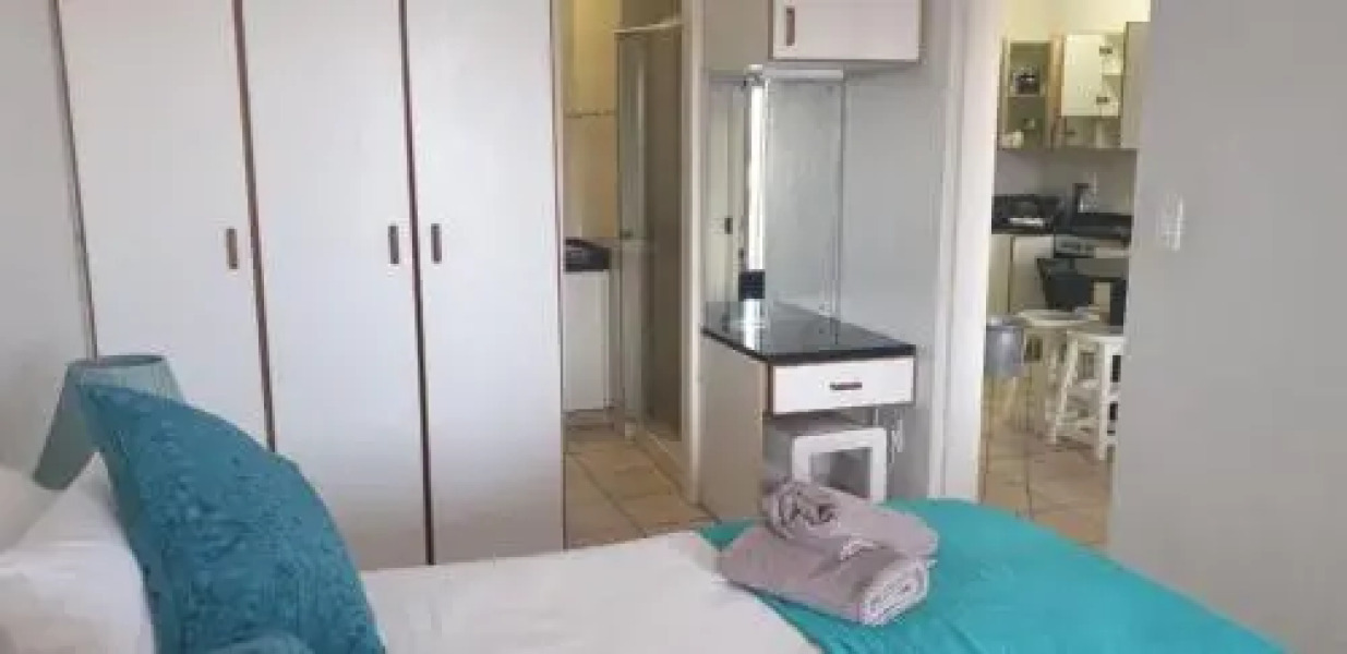 Dumela Margate Flat No 18