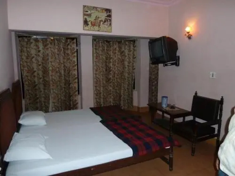 Hotel Paradise Guest House