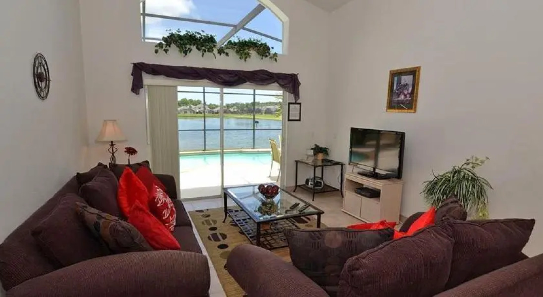 Lake View by Ellis Exclusive Villas