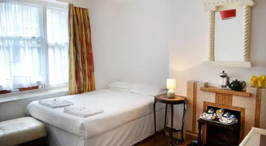 The Shelley Town Residence