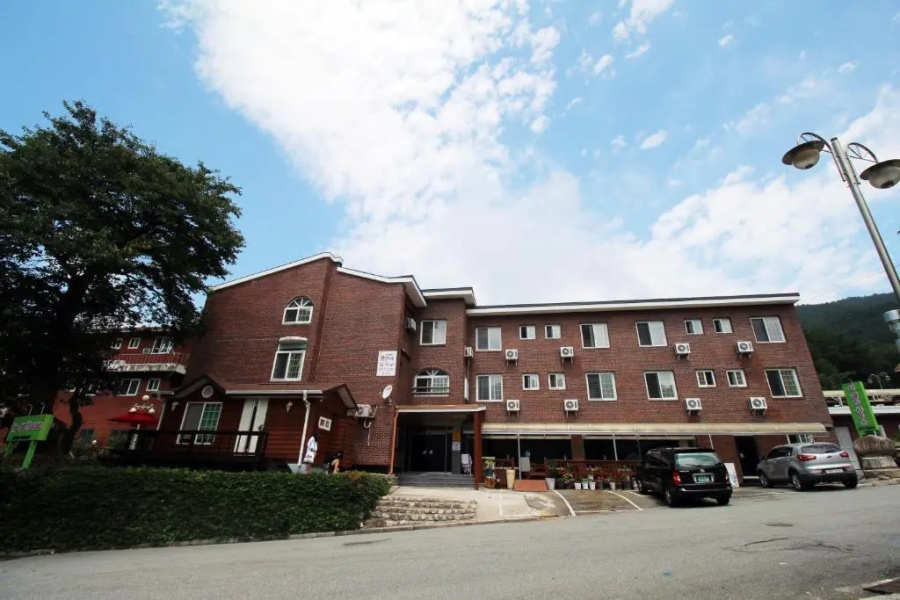 THE RED HOUSE - Hostel