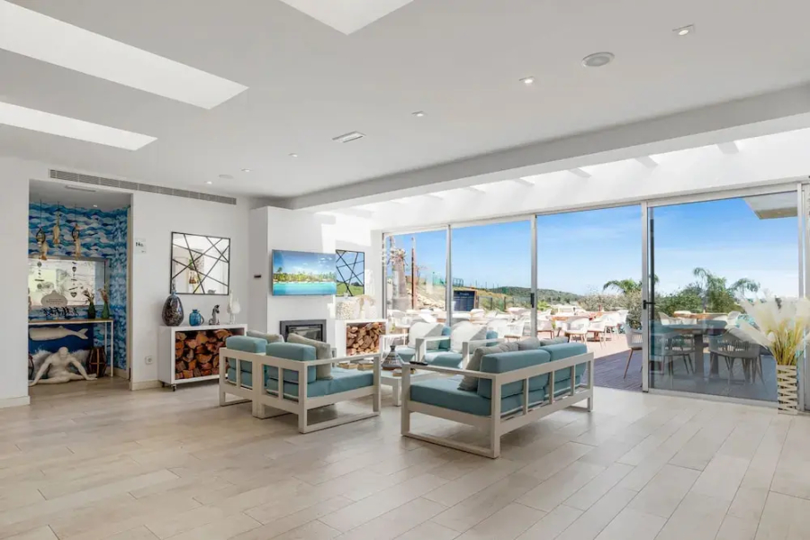 Scenic Apartment in Alcazaba Lagoon Ref M55