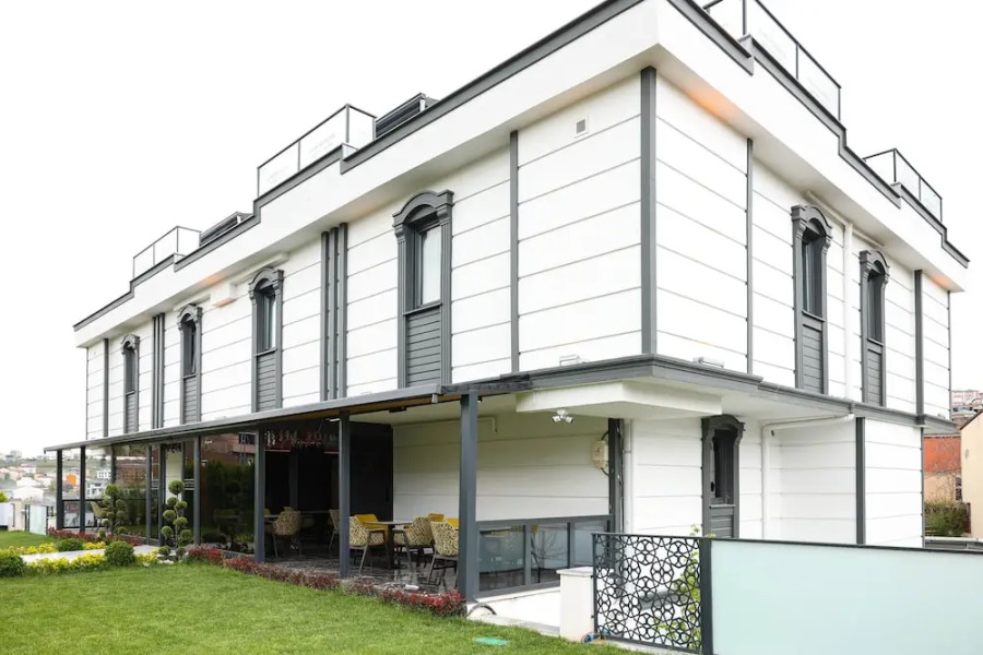 Garden Mode Airport Hotel