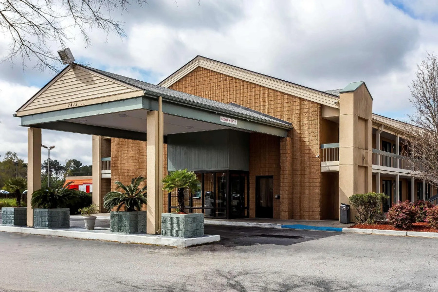 Travelodge by Wyndham North Charleston