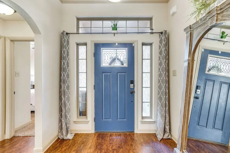 Charming Home w/ Chiminea in Weatherford!