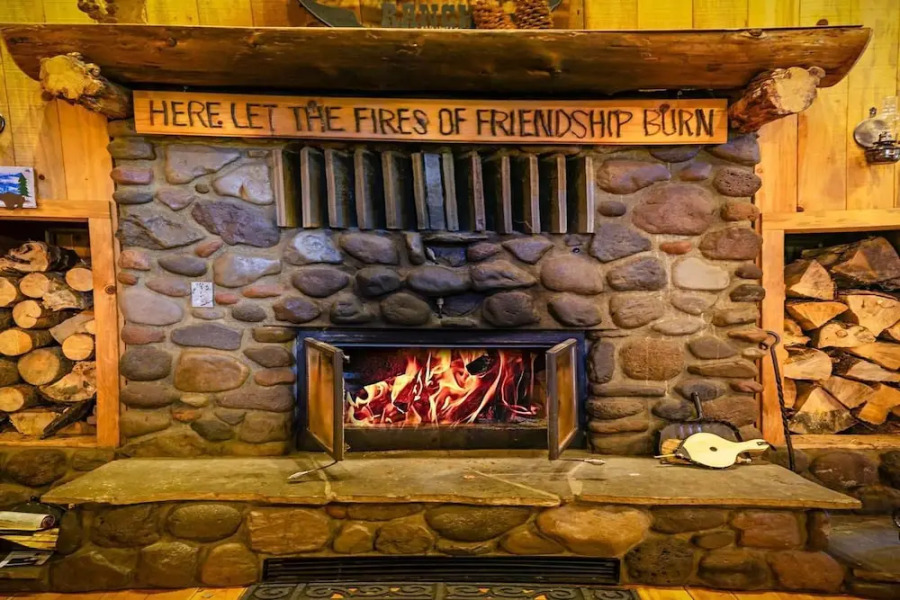 Sun Mountain Ranch Bunkhouse - Near Crater Lake