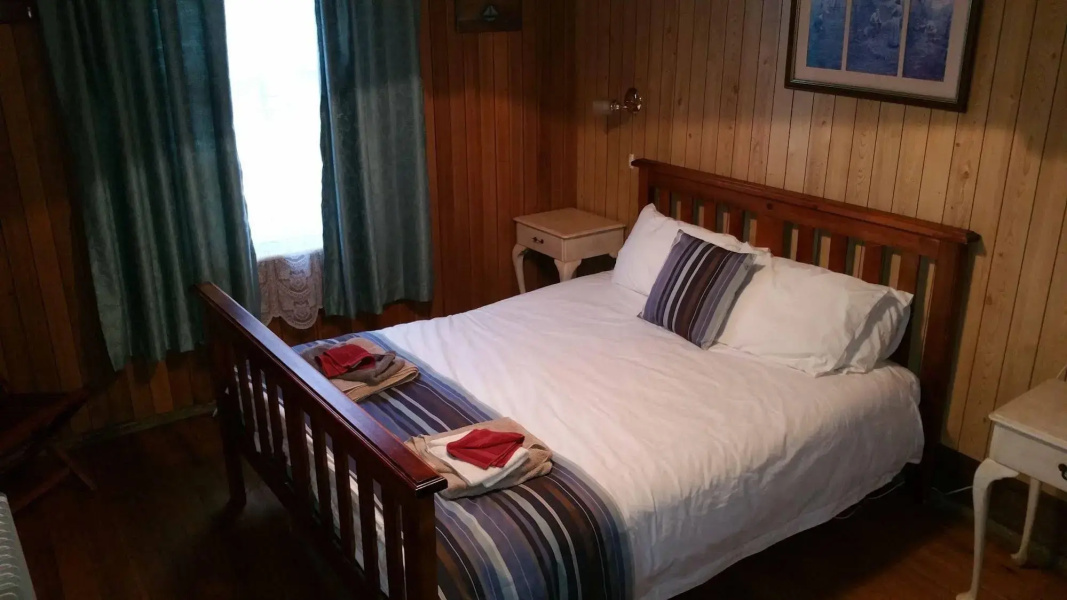 Lake Leake Inn