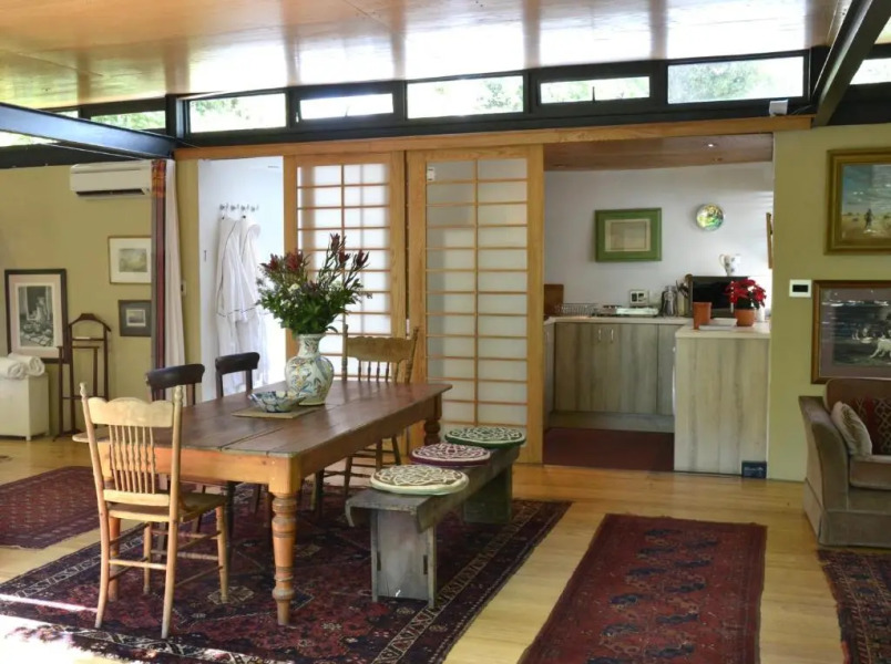 Glasshouse In The Winelands