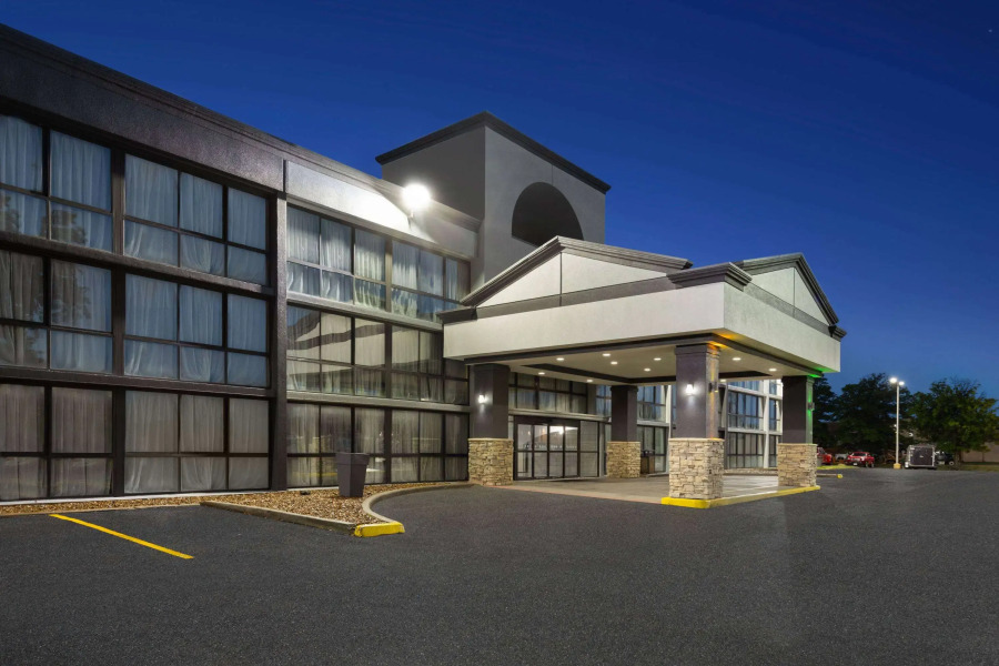 Wingate by Wyndham Kansas City