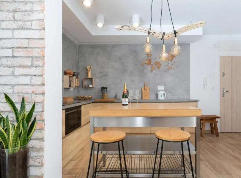 Sailor 7 Z bocznym widokiem na morze