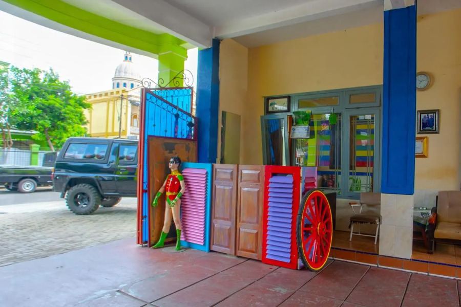 SPOT ON 2815 Hotel Damai