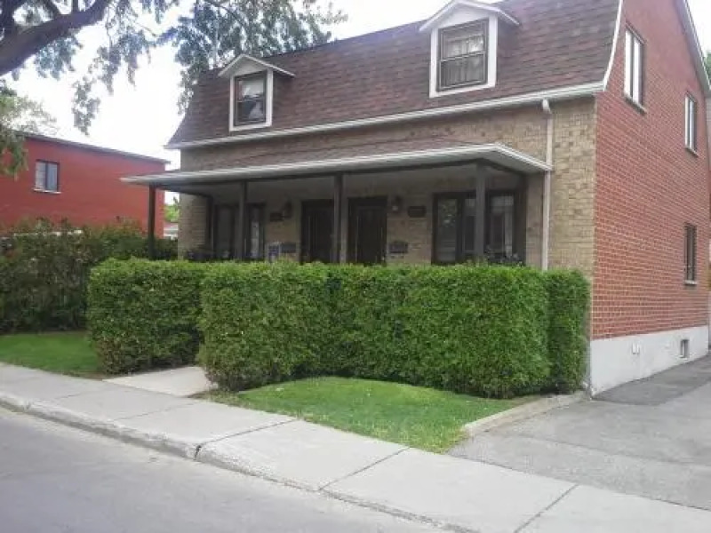 Apart 2 Bedroom 2 beds near metro -Parking Free