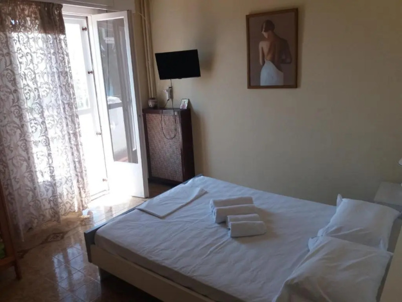 Cretan Ethereal House