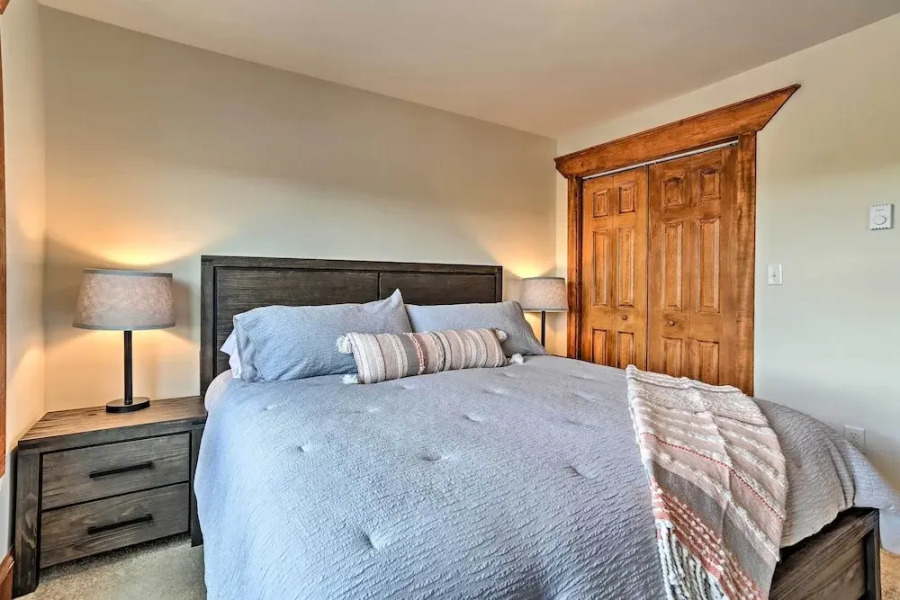 Retreat W/game Room & Deck, 1 Mi to Camelback