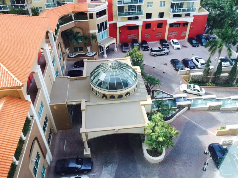 America Luxury Intracoastal Apartments