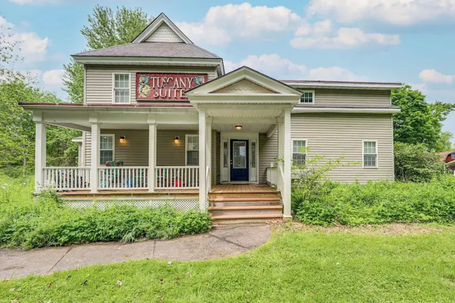 11 Mi to Oneida Lake: Spacious Apt in Verona!