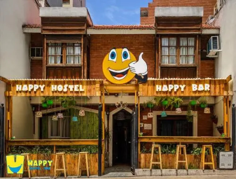 Happy Happy hostel